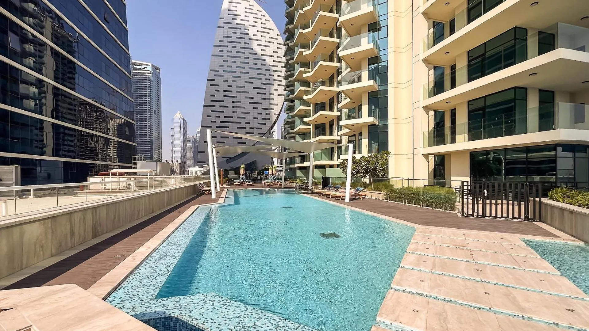 1Br Missoni Masterpiece Elegant Living With Style Apartment Dubai
